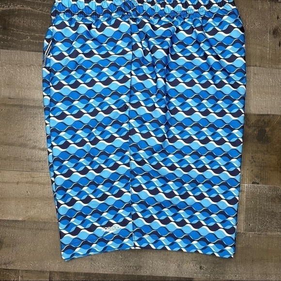 Speedo Swim Trunks size XL - Picture 5 of 10